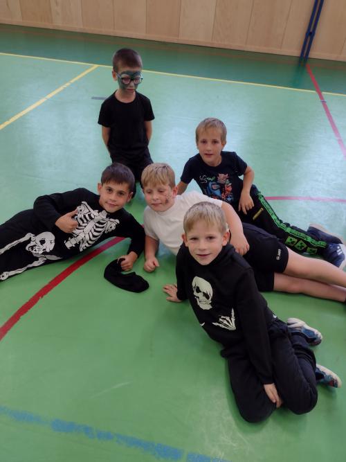 Hrajeme si,vytváříme a cvičíme v říjnu