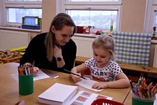 Odpoledne s maminkami, babičkami, tetami...ve školce